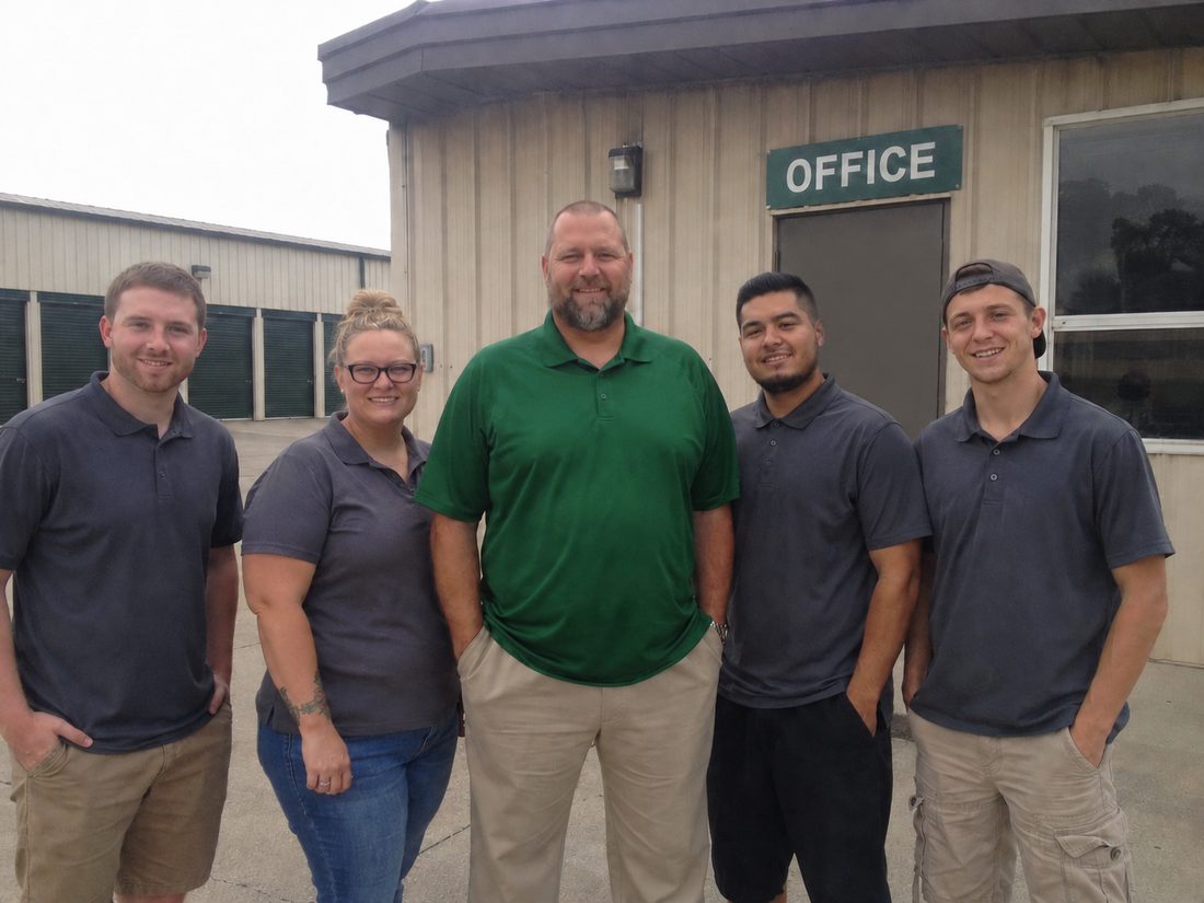 Pest control professionals in Anniston, AL